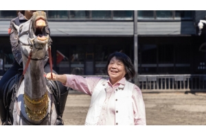 著名作家畢淑敏：新疆古生態(tài)園，值得來！